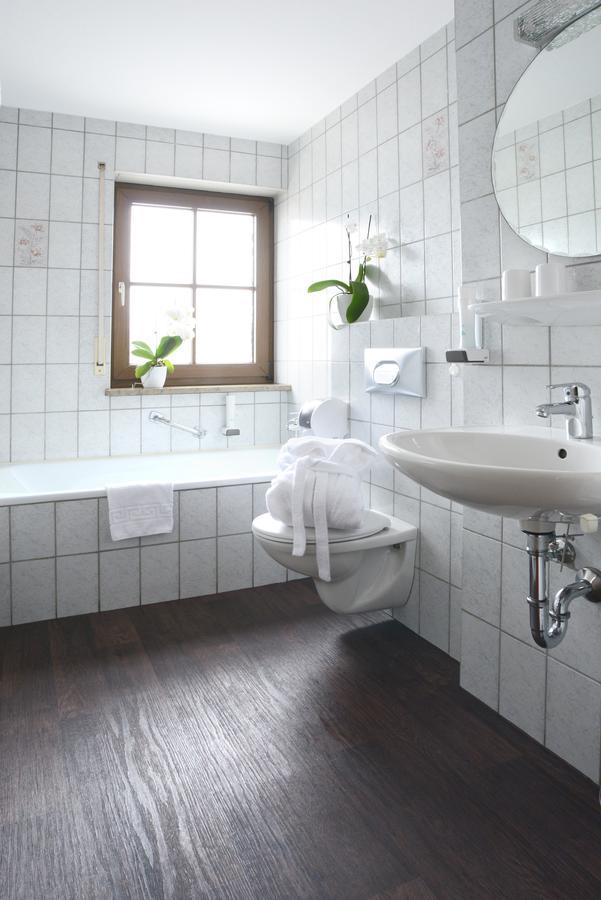 Hotel Jaegerhof Roth  Kültér fotó