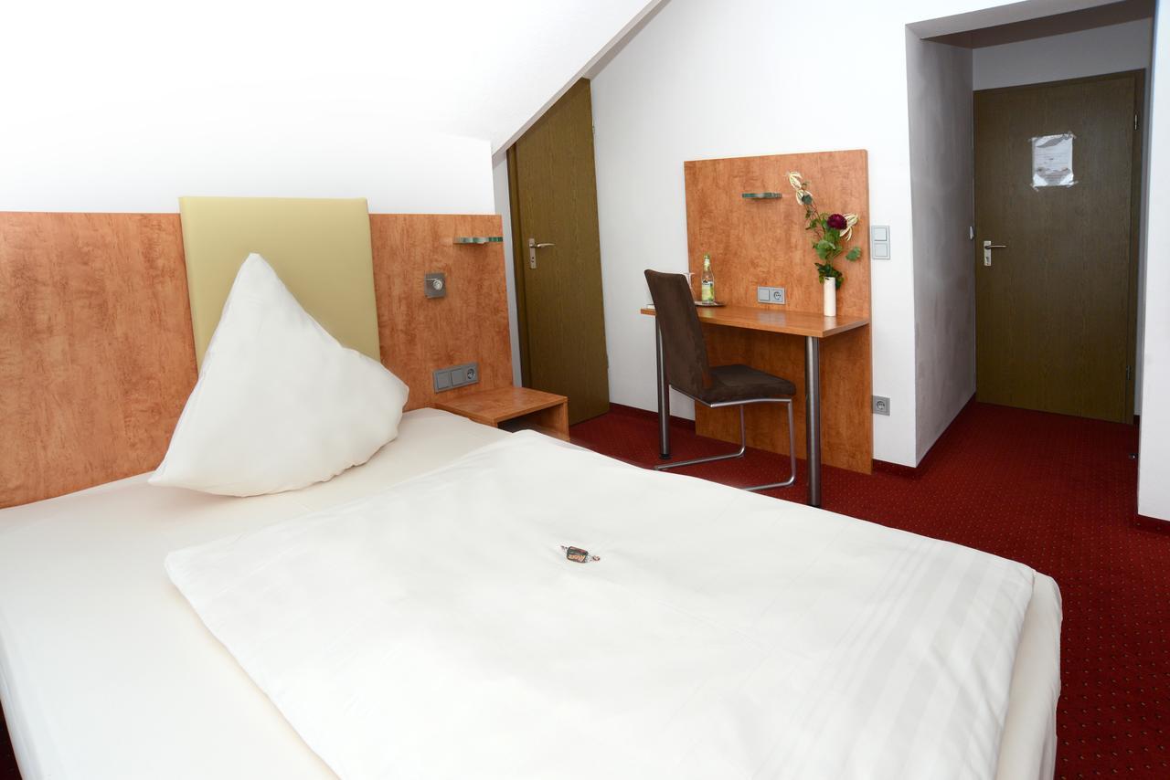 Hotel Jaegerhof Roth  Kültér fotó
